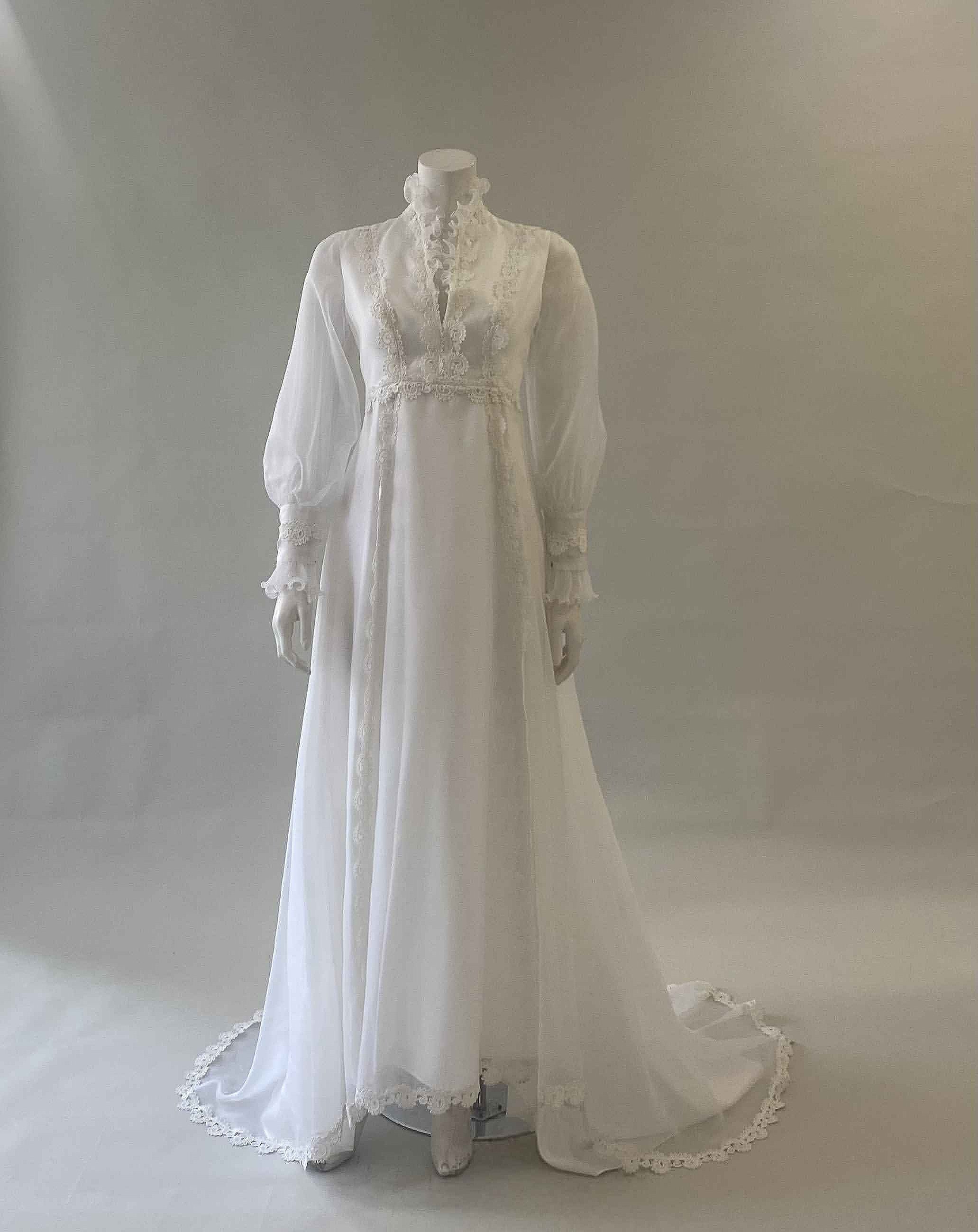 1970年物 アメリカヴィンテージ ウエディングドレス 70年代にインスパイアされた最も美しい6つのウェディングドレス